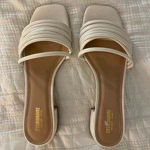 Cushionaire memory foam sandals
